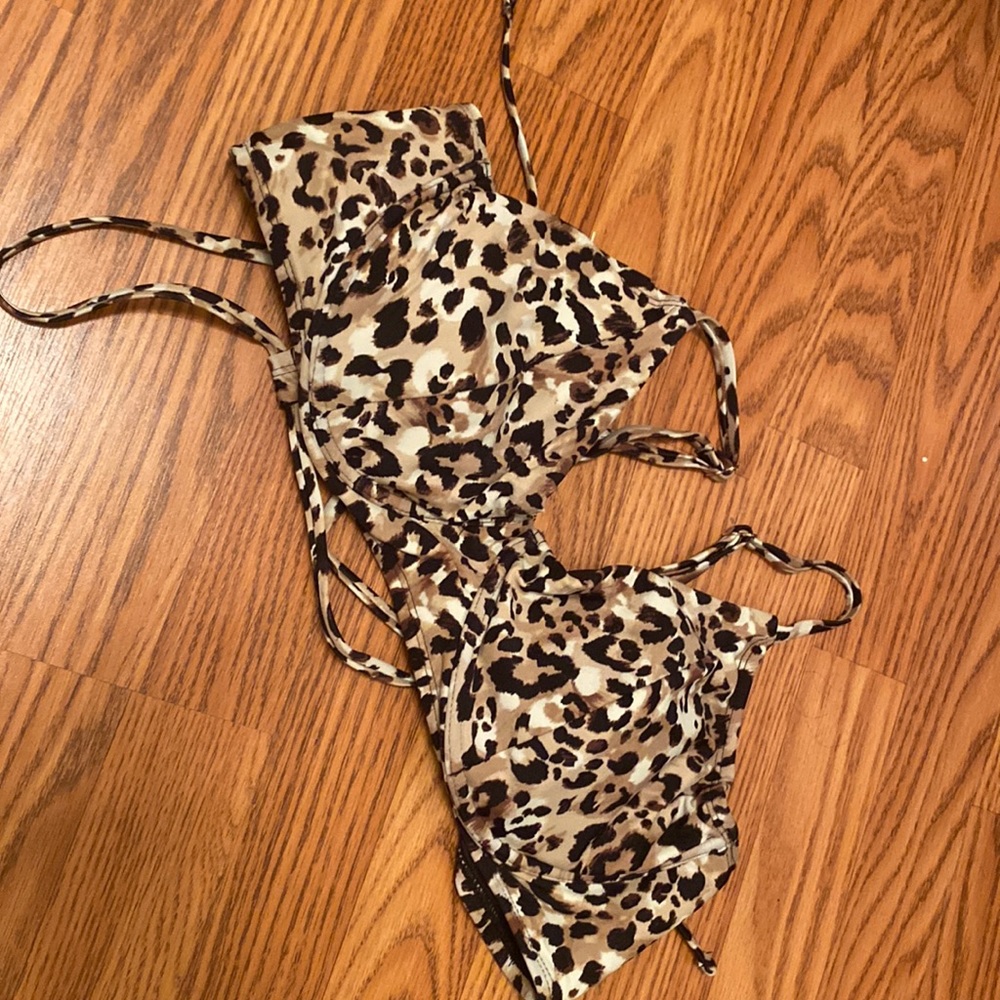 Leopard print, bathing suit top